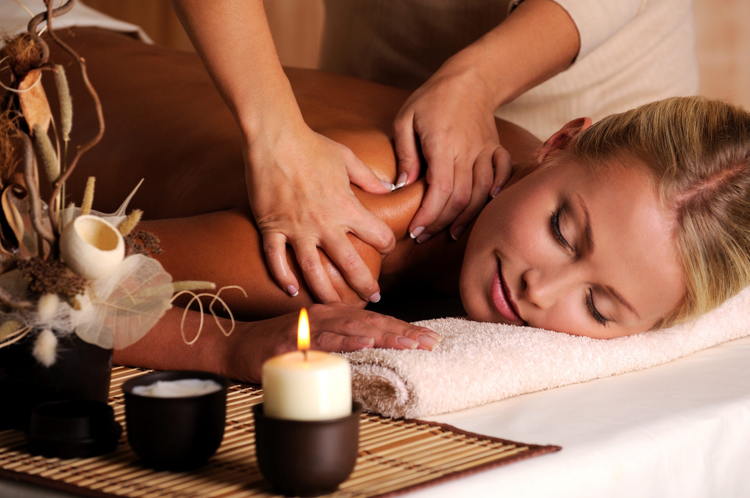 4 diferentes massagens corporais para aliviar dores