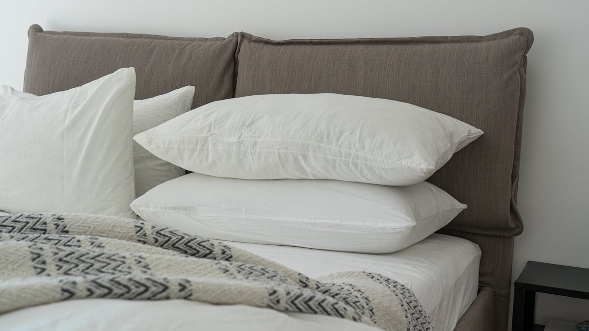 Entenda como os travesseiros anti ronco podem melhorar sua qualidade de sono